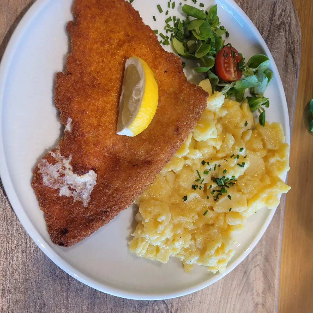 Schweinsschnitzel Mit Erdäpfelsalat