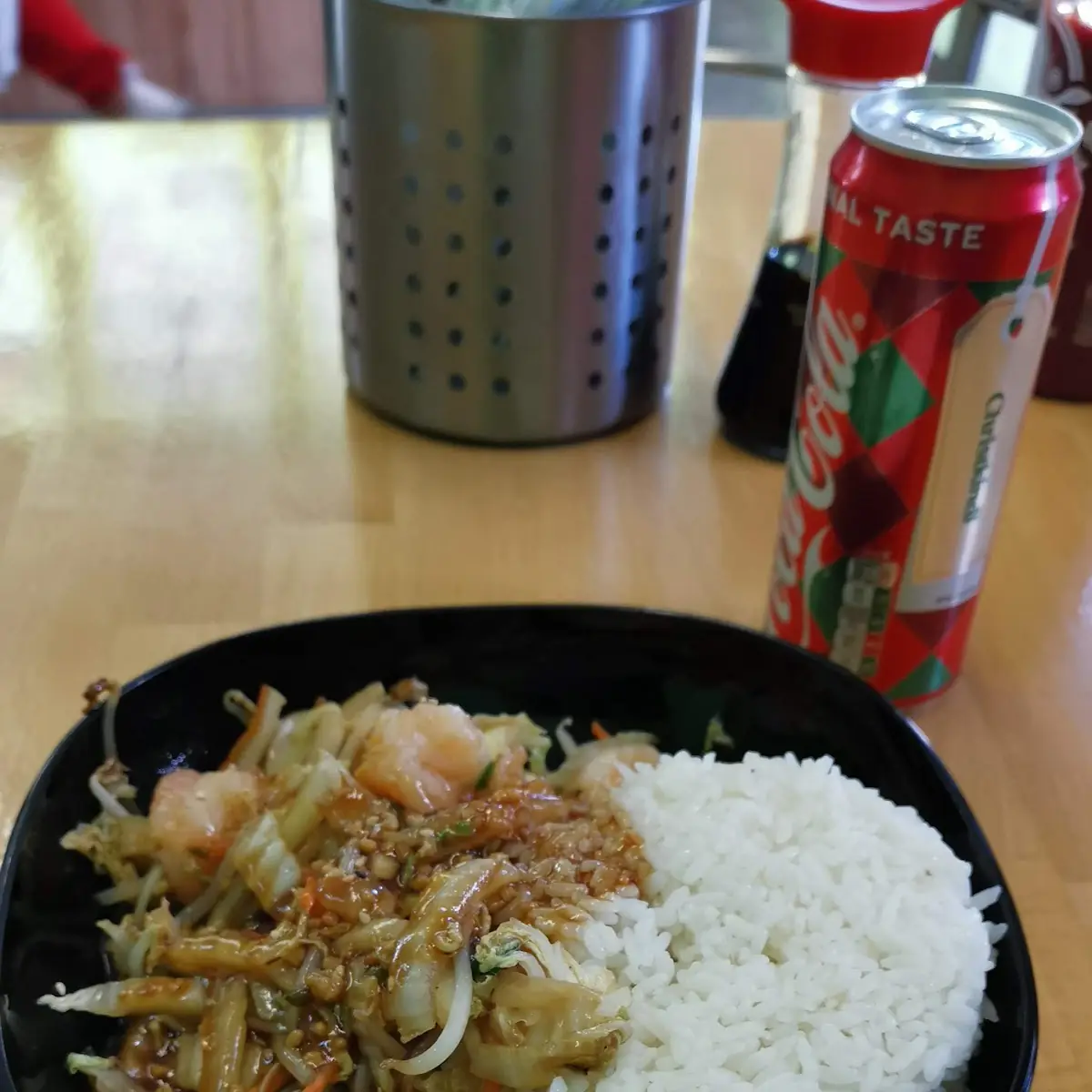Gebratener Eierreis Mit Shrimps