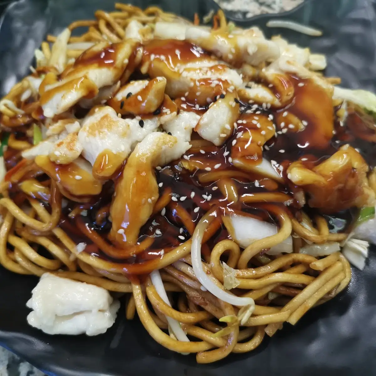 Nudel Mit Gegrilltes Huhn