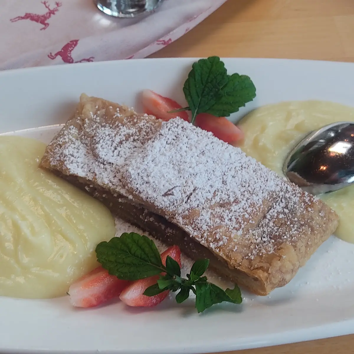 Apfelstrudel