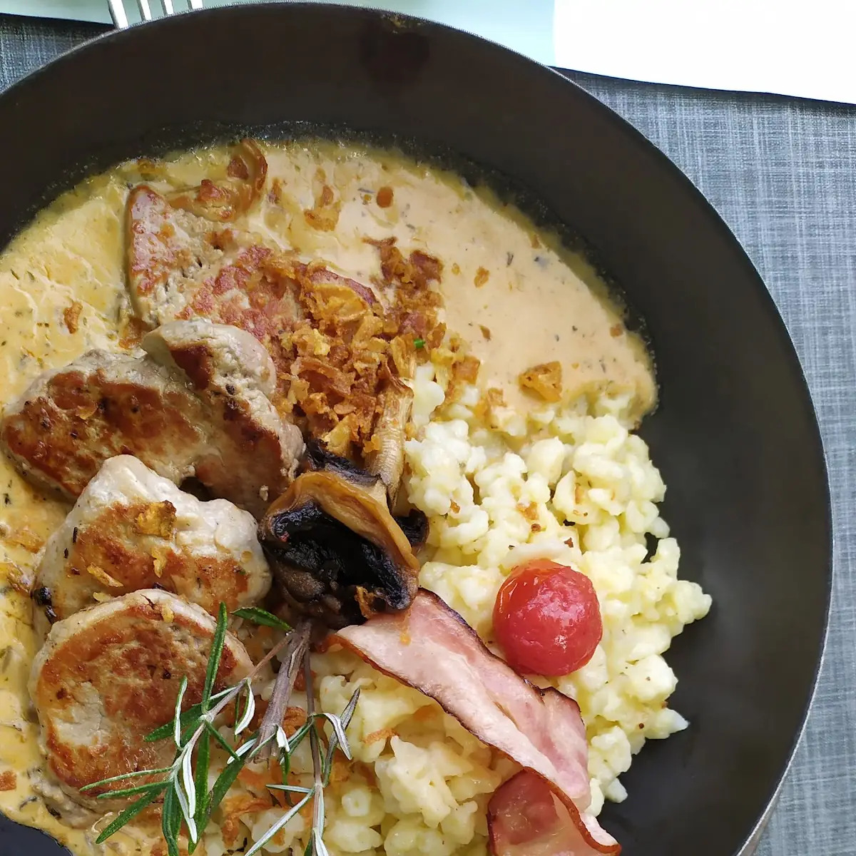 Schweinefilet Schwammerl Und Käsespätzle