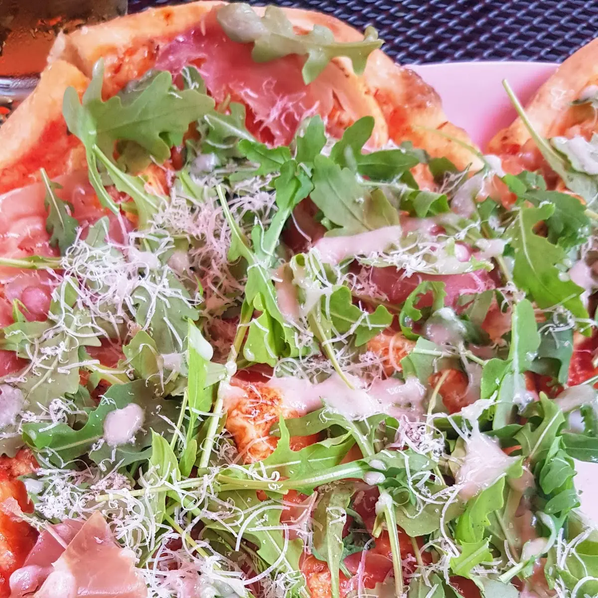 Pizza In Herzform