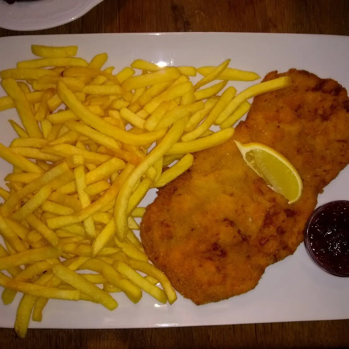 Schnitzel Wiener Art Mit Pommes Spezial XL