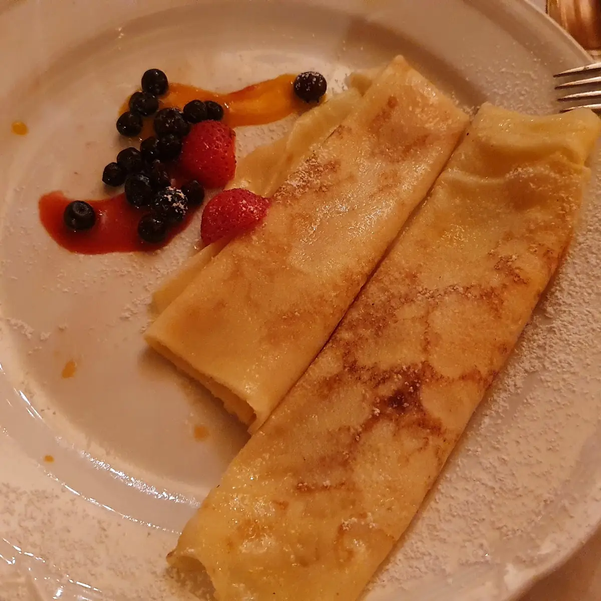 Palatschinken Mit Marillenmarmelade