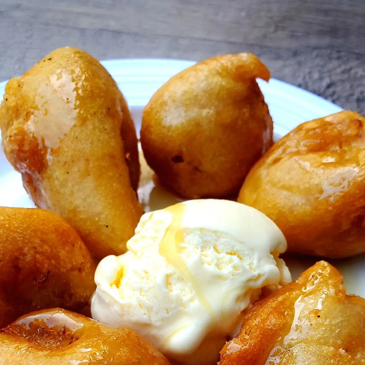 Überbackene Banane Mit Vanilleeis