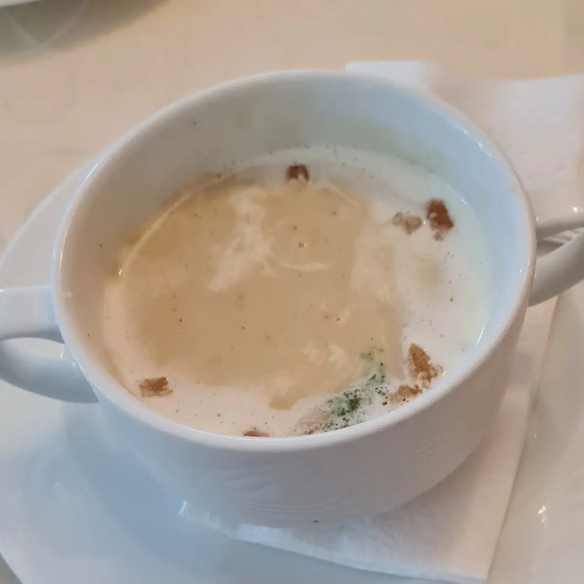 Knoblauchcremesuppe, Gasthaus Binder Orth an der Donau