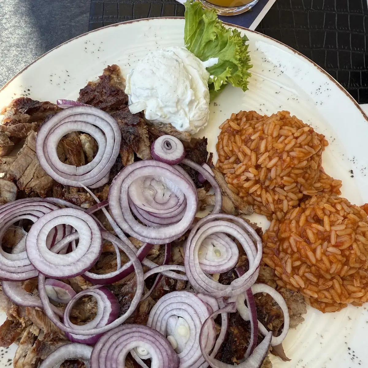 Gyros Mit Reis Und Tzaziki