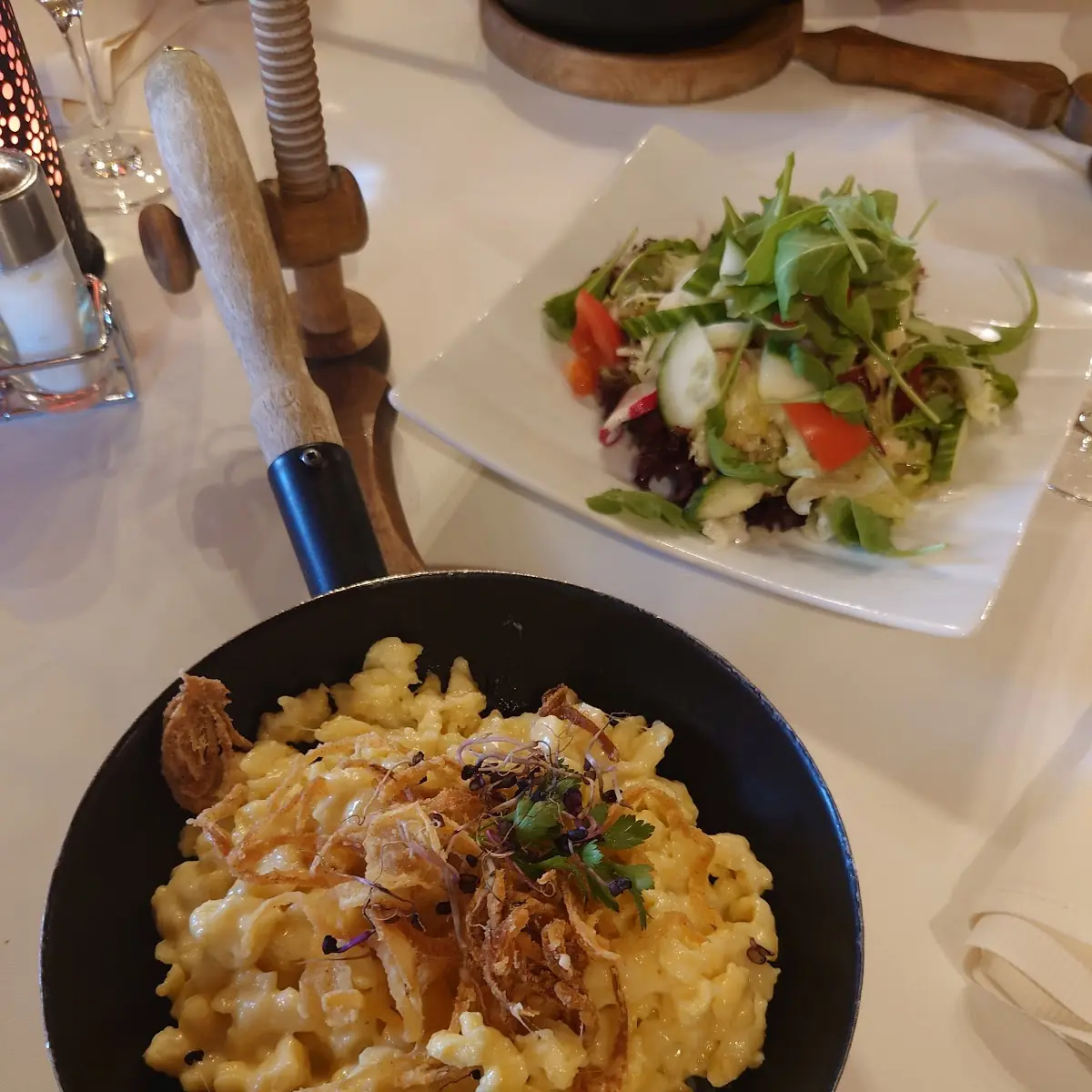 Tiroler Käsespätzle Mit Röstzwiebel
