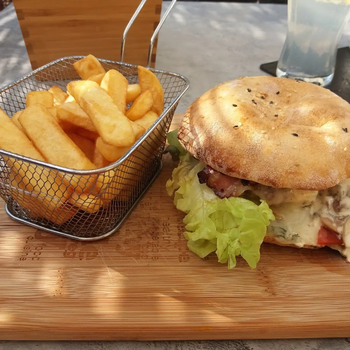 Gourmet Burger Mit Gorgonzola