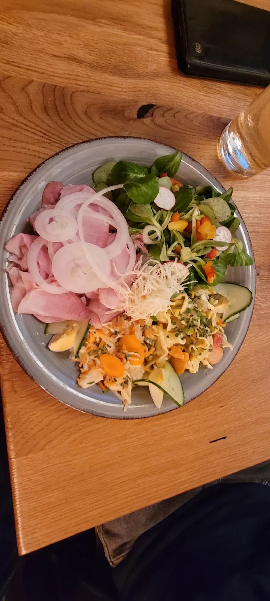 Salat Mit Bratl
