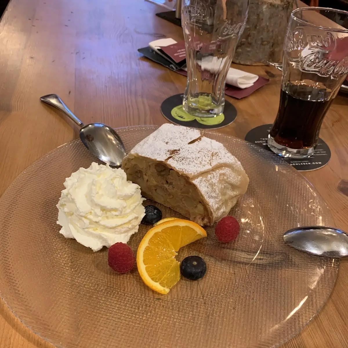 Hausgemachter Apfelstrudel