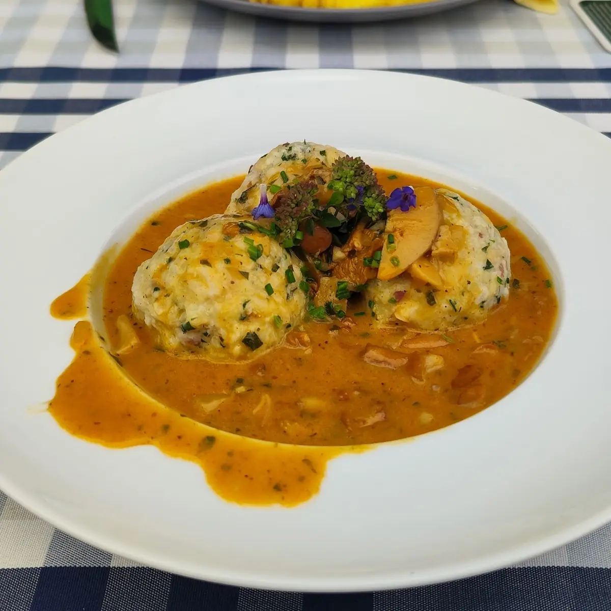 Medaillons Mit Tiroler Knödel