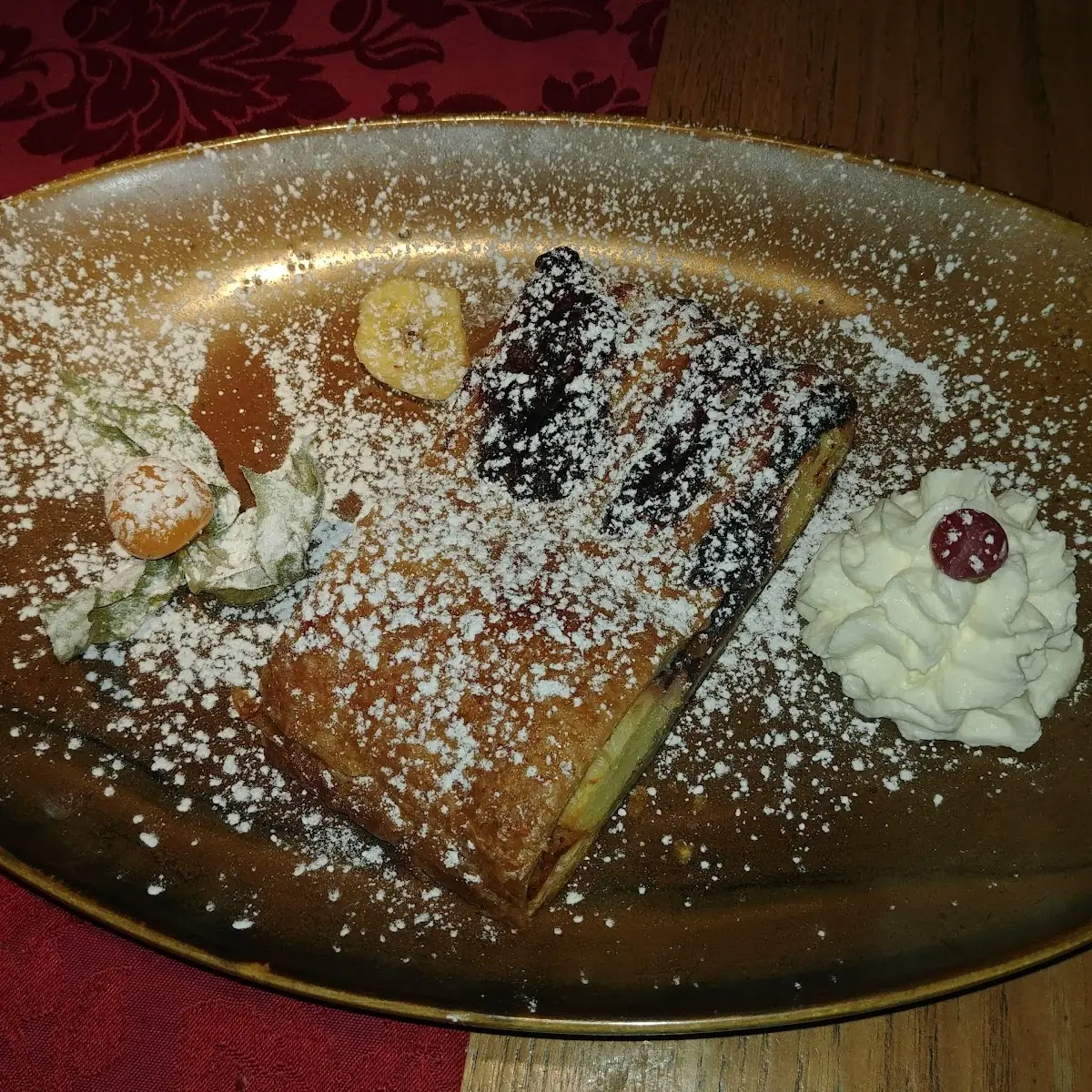 Topfenstrudel