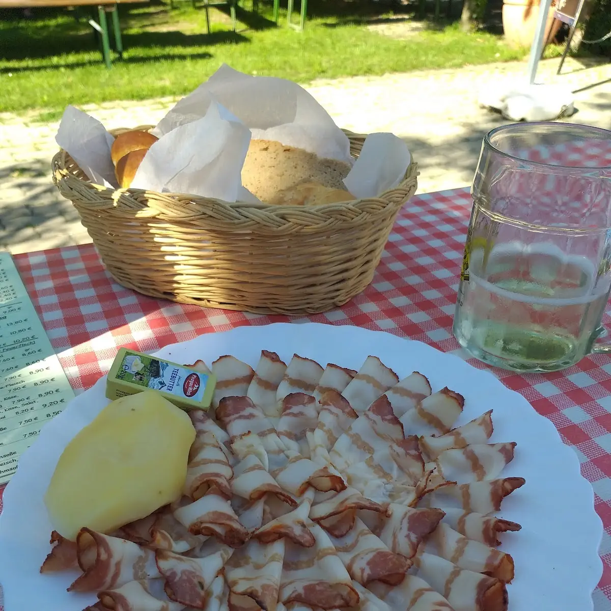 Kartoffeln Mit Butter Dazu Feinsten Speck