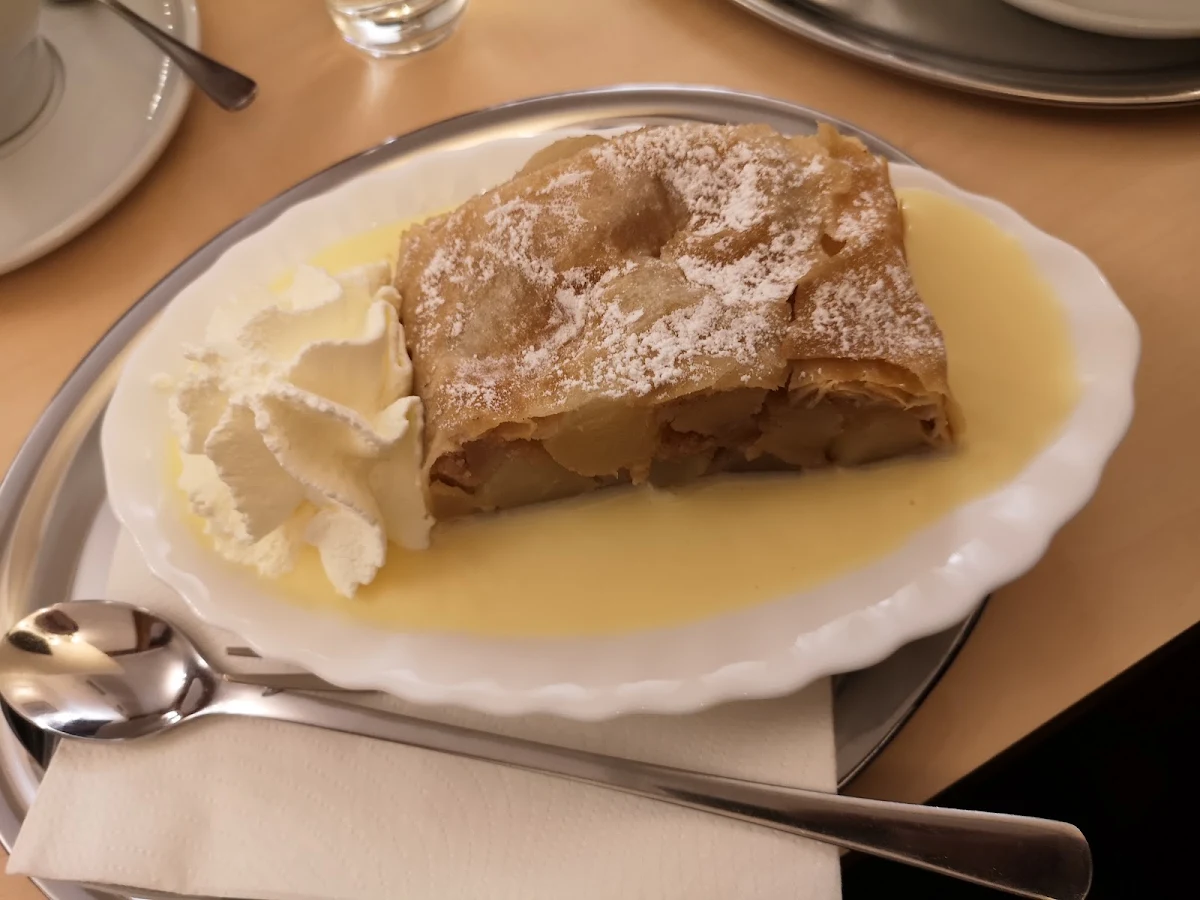 Apfelstrudel