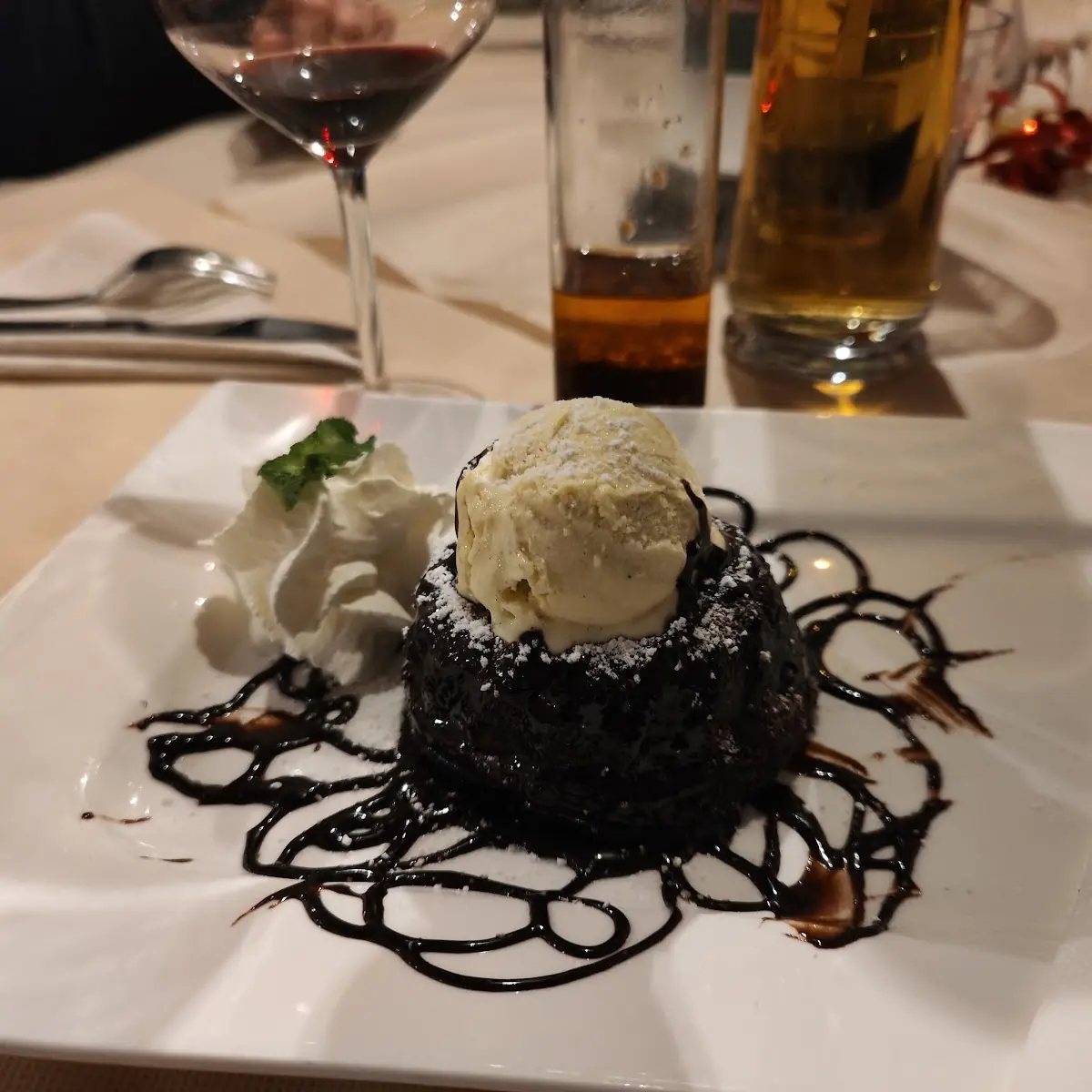 Tortino Cioccolato Noci Gelato A Vaniglia