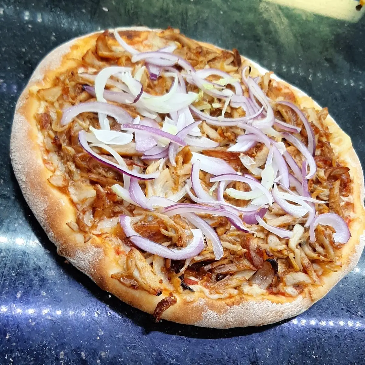 Pizza Thunfisch