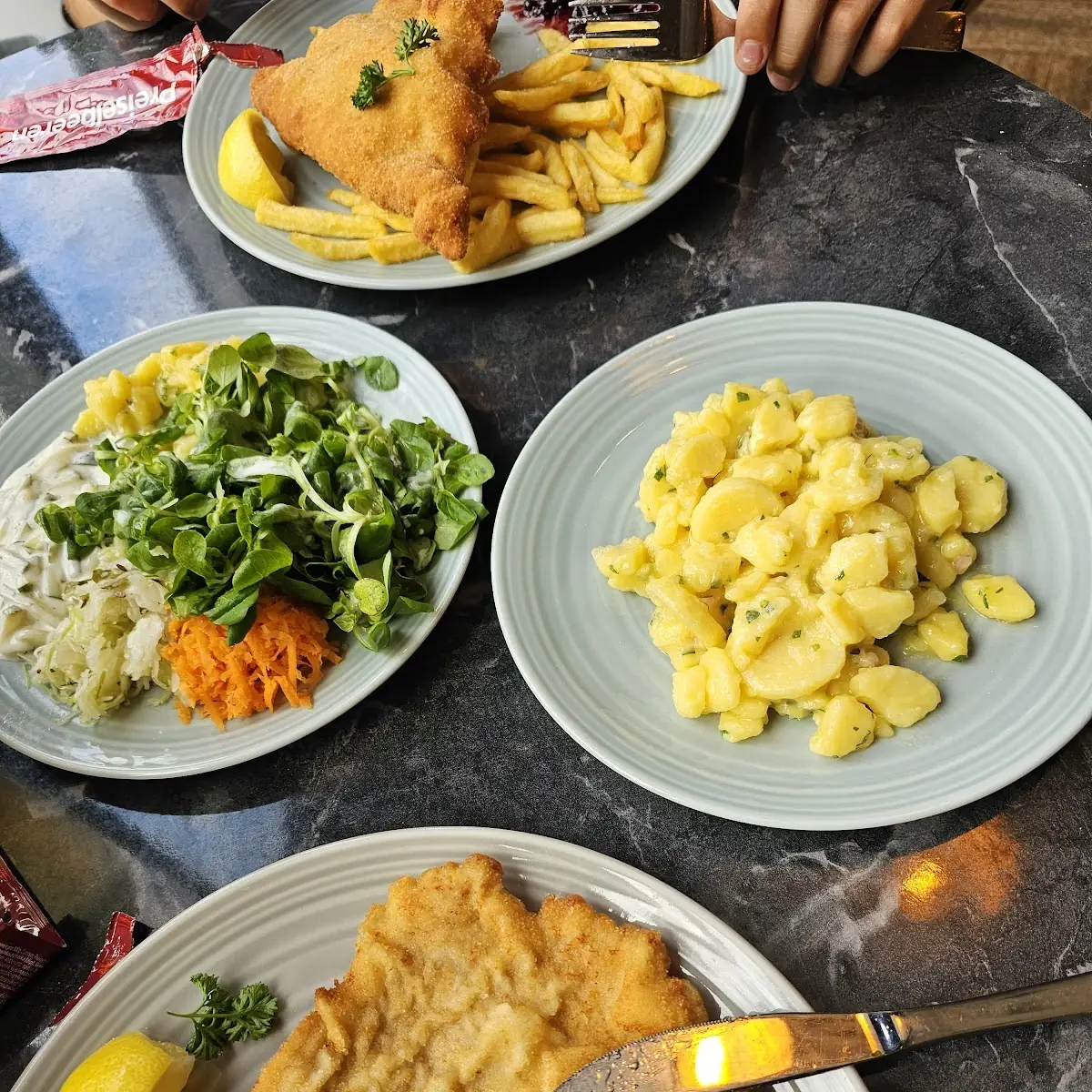 Kids Schnitzel Mit Pommes Frites