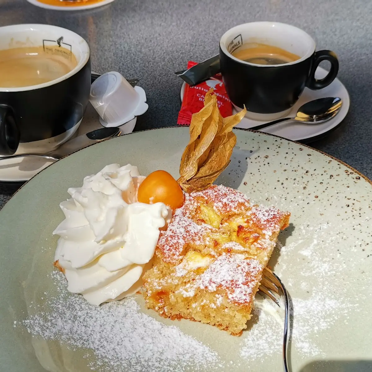 Anaaskuchen Als Nachspeise Des Tagesmenüs