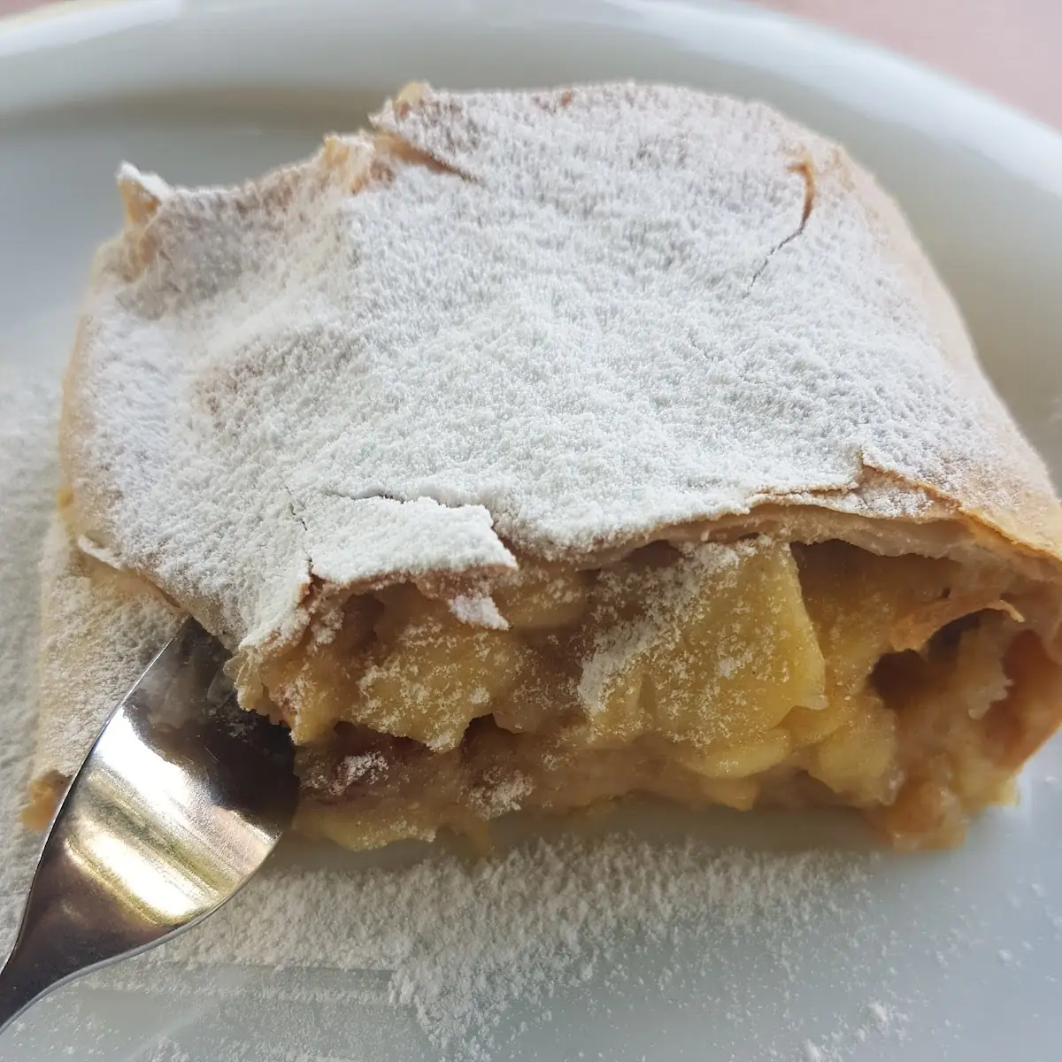 Apfelstrudel