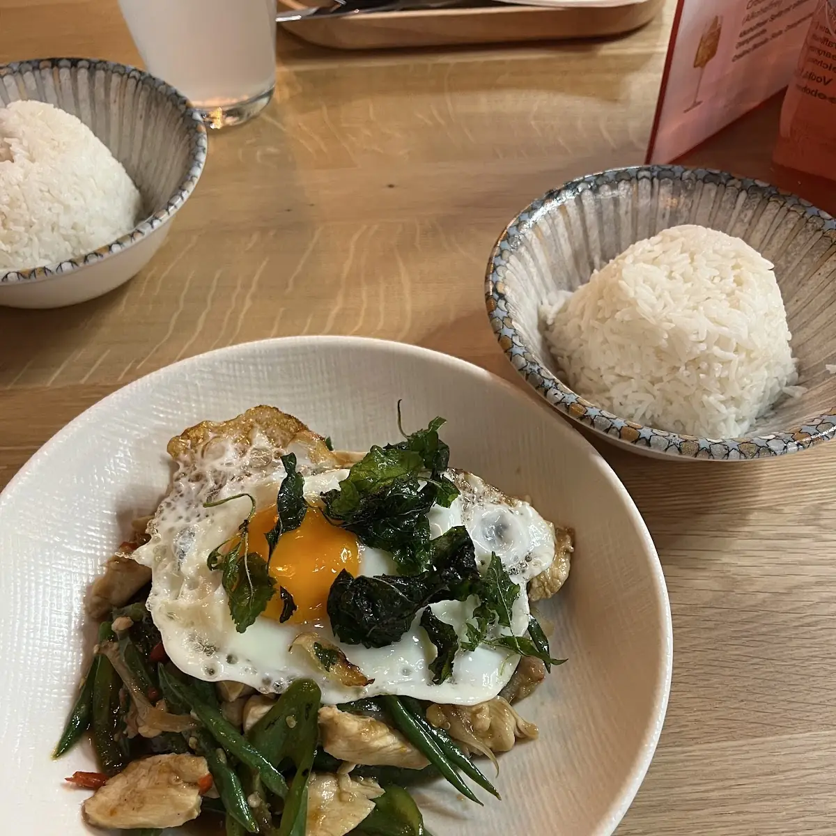 Pad Kra Pao Mit Huhn