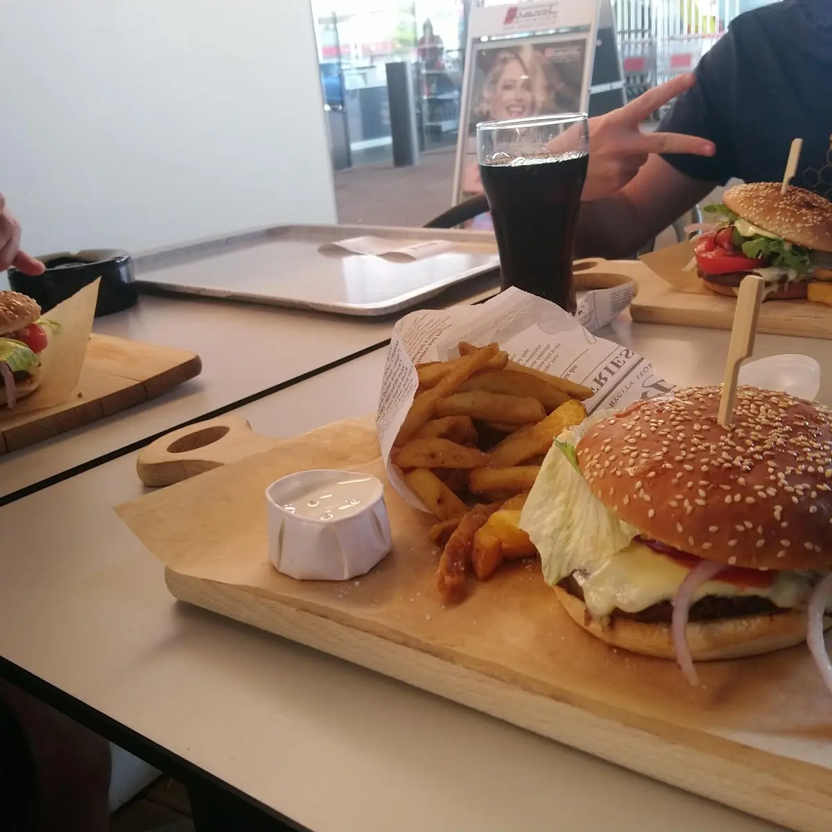Highlights, BILLA Plus Restaurant