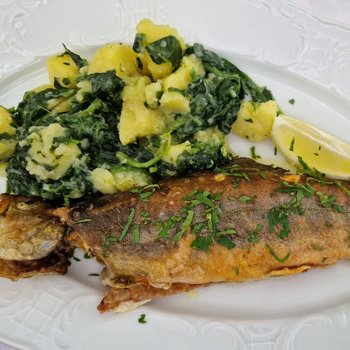 Saibling Mit Spinat Kartoffeln