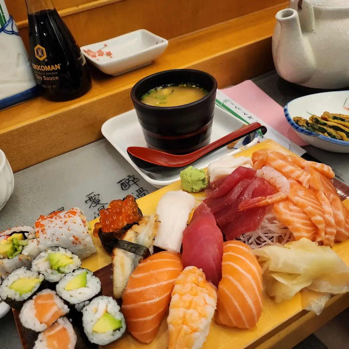 Sake Sushi