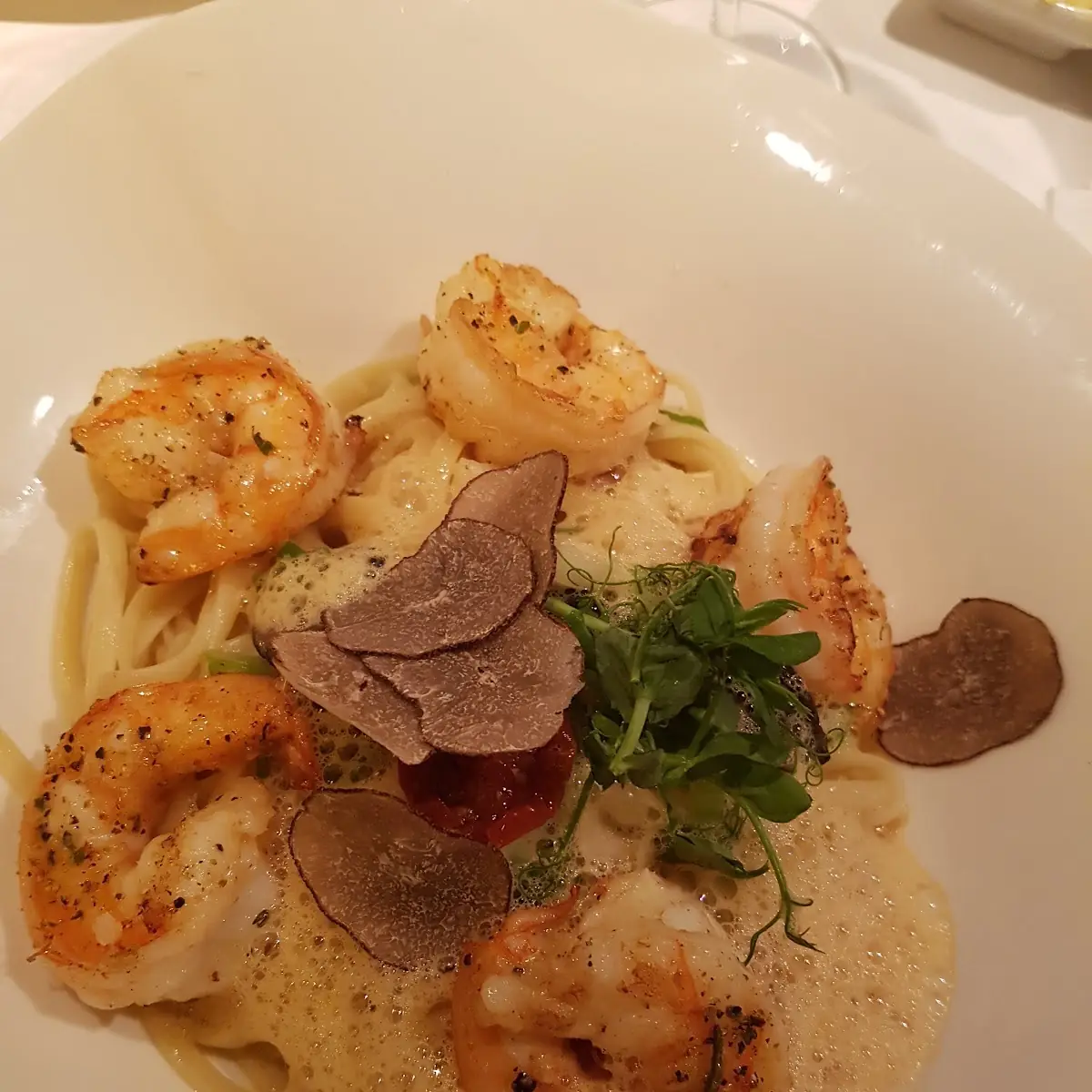 Linguine Mit Trüffel Und Garnelen
