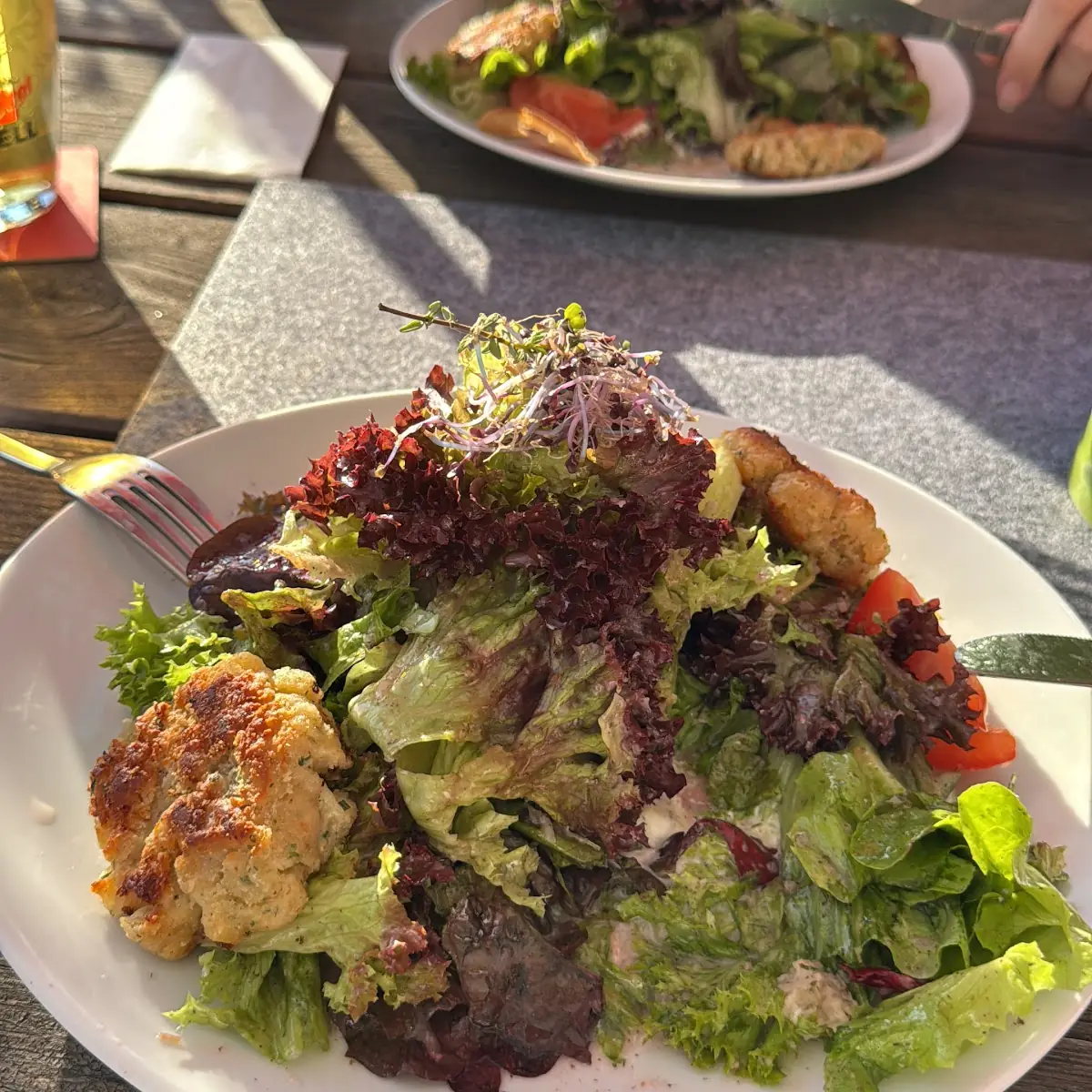 Kaspressknödel Auf Salat