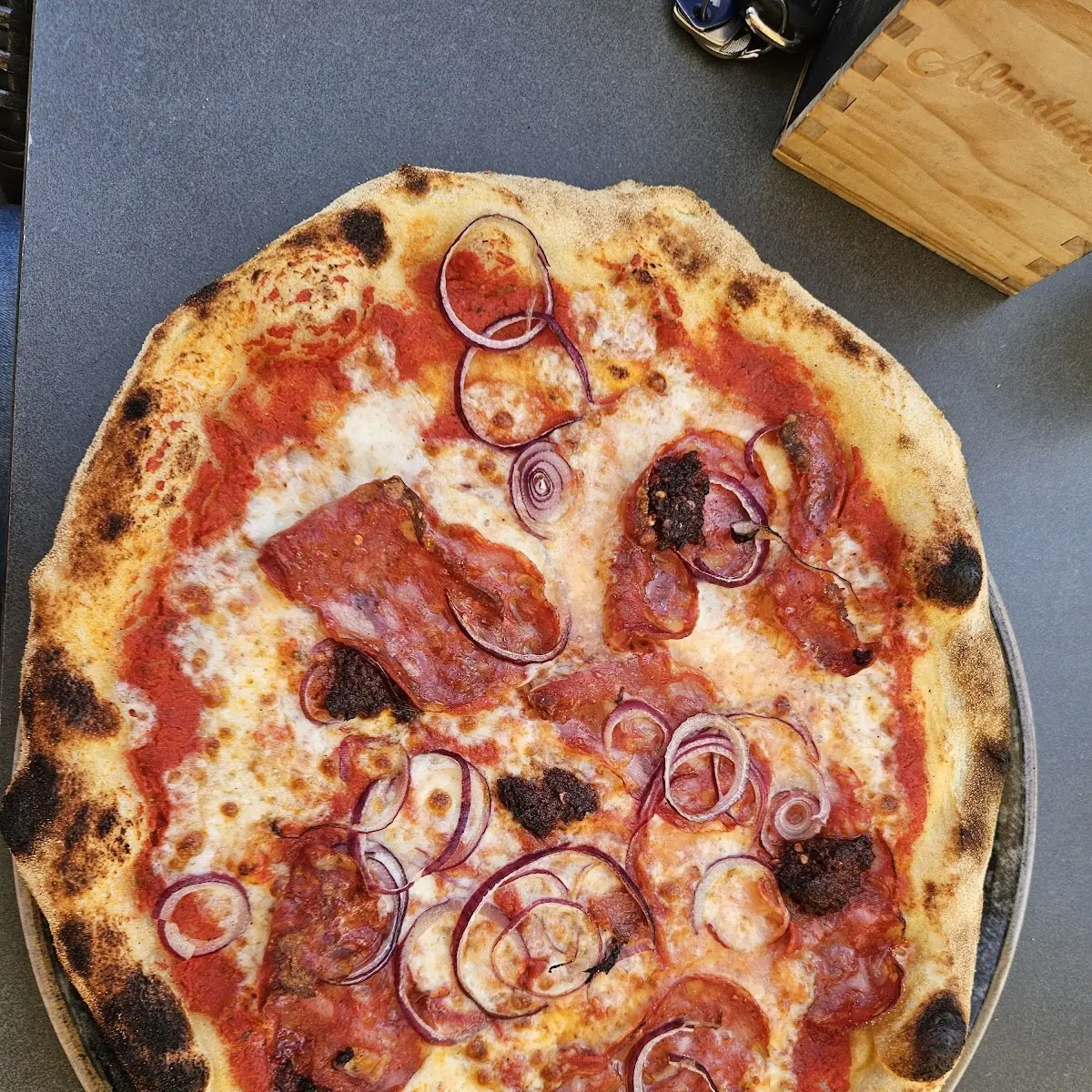 Pizza Tonno