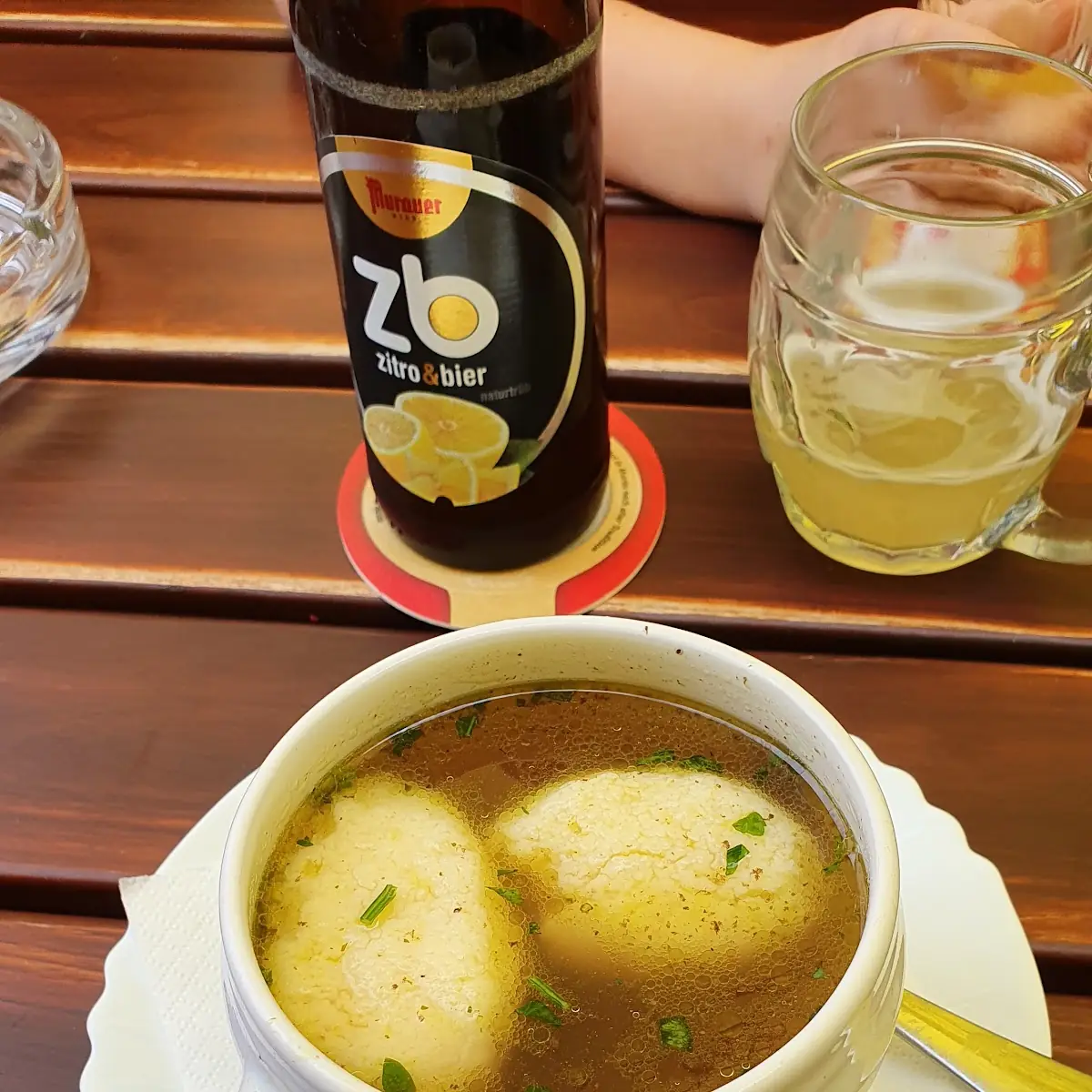 Bier Und Leberknödelsuppe