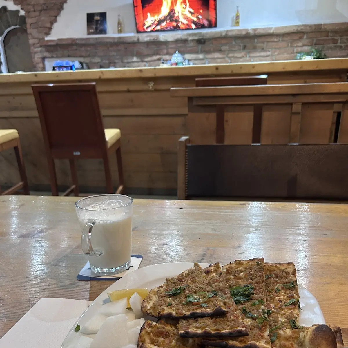 Pide Mit Hackfleisch