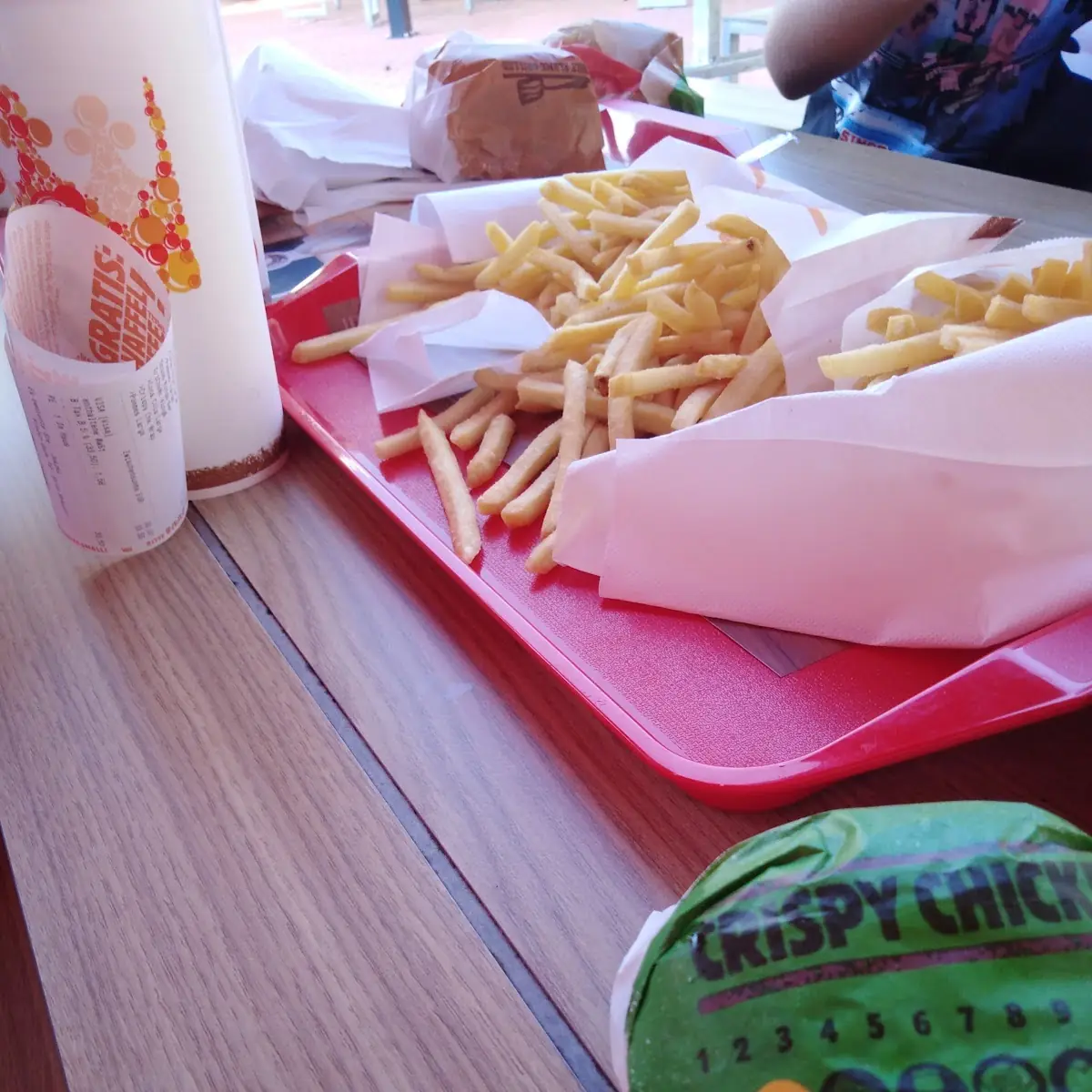 Chrispy Chicken Burger Hranolky