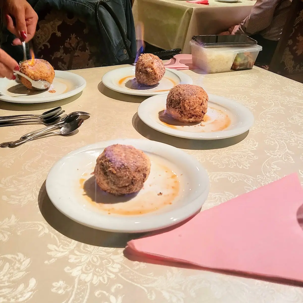 Flambiertes Eis