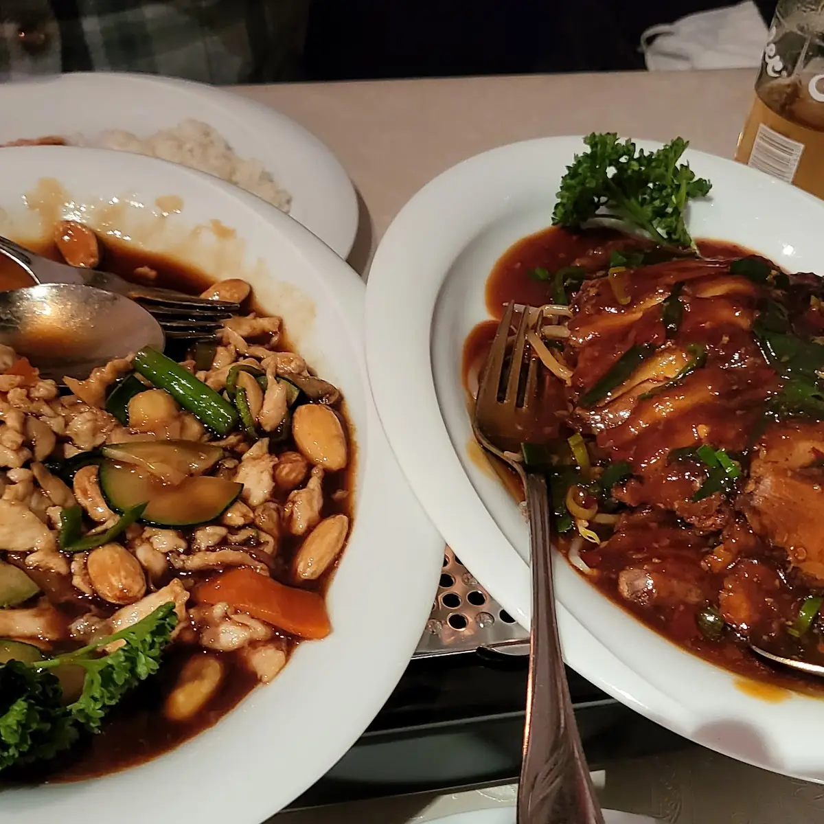 Xian-xian Ente Und Hühnerfleisch Mit Mandeln