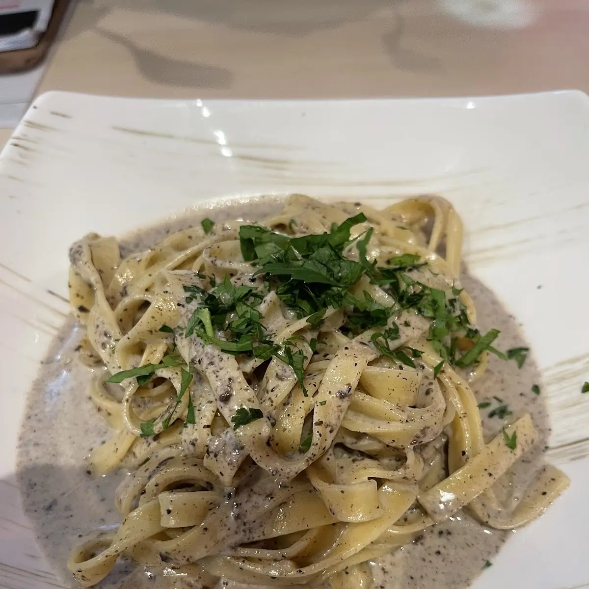 Al Tartufo Fresco with Truffle Cream Cream & Fresh Truffles
