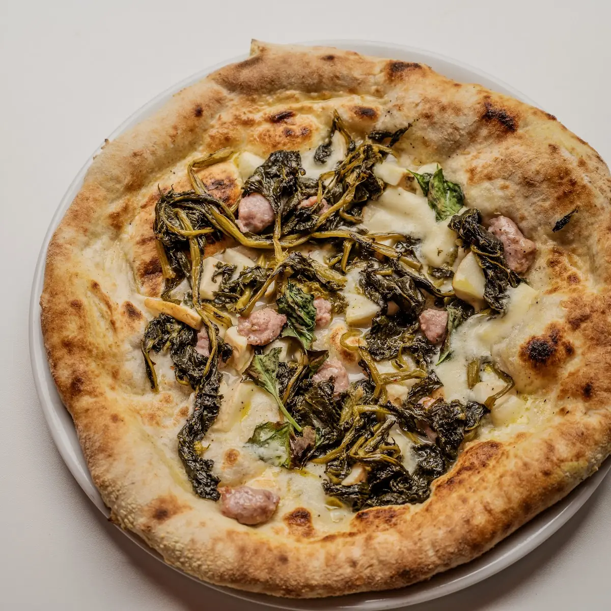 Pizza Al Tartufo Fresco With Truffle Cream Fior Di Latte Ricotta & Fresh Truffle