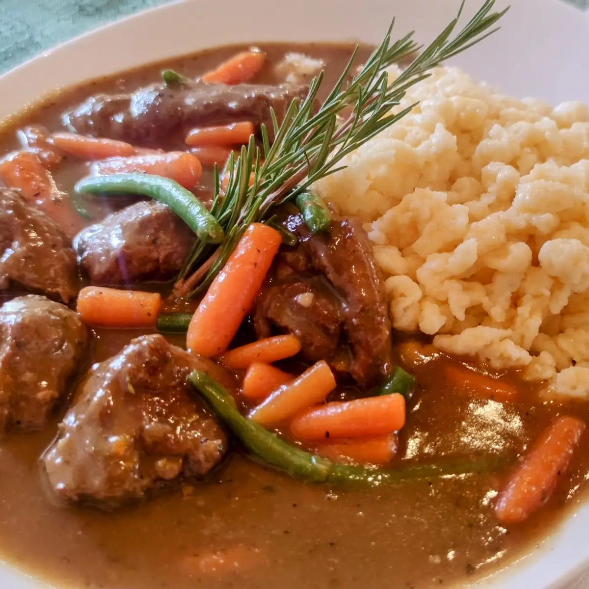Lamm Mit Spätzle