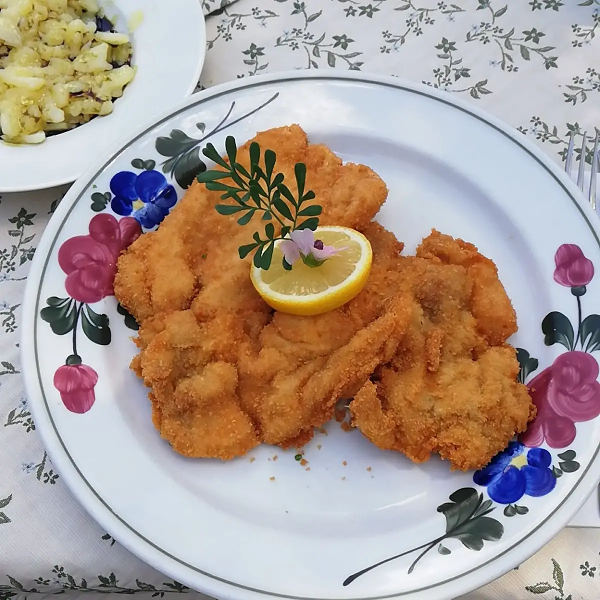 Ausgelöstes Backhenderl