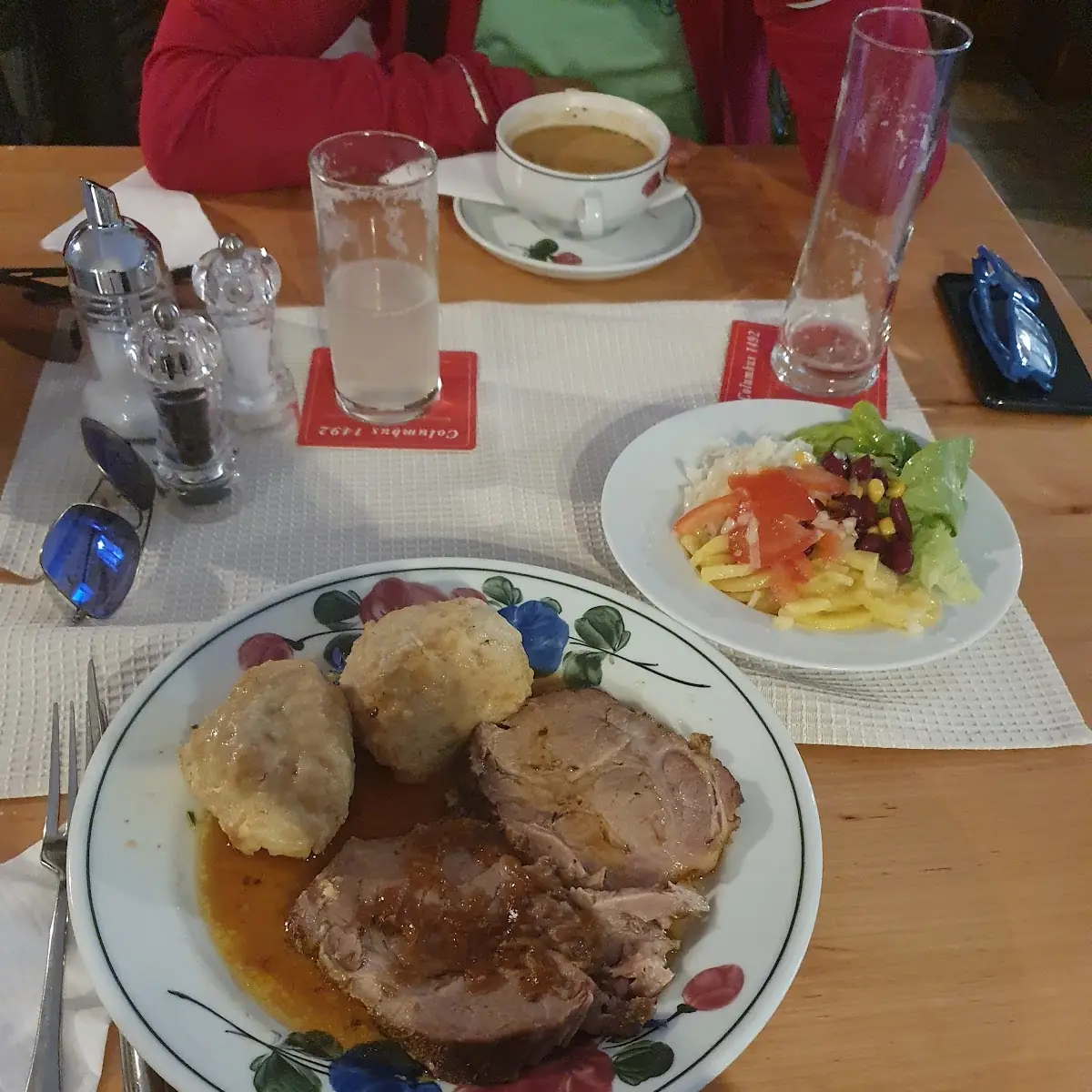 Schweinebraten Mit Knödel