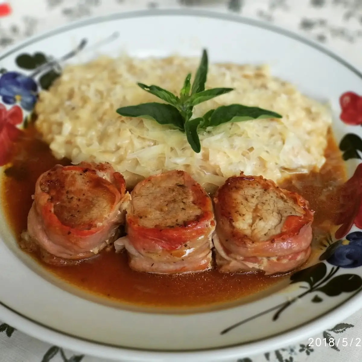 Schweinefleisch Im Speckmantel Mit Steinpilzrisotto