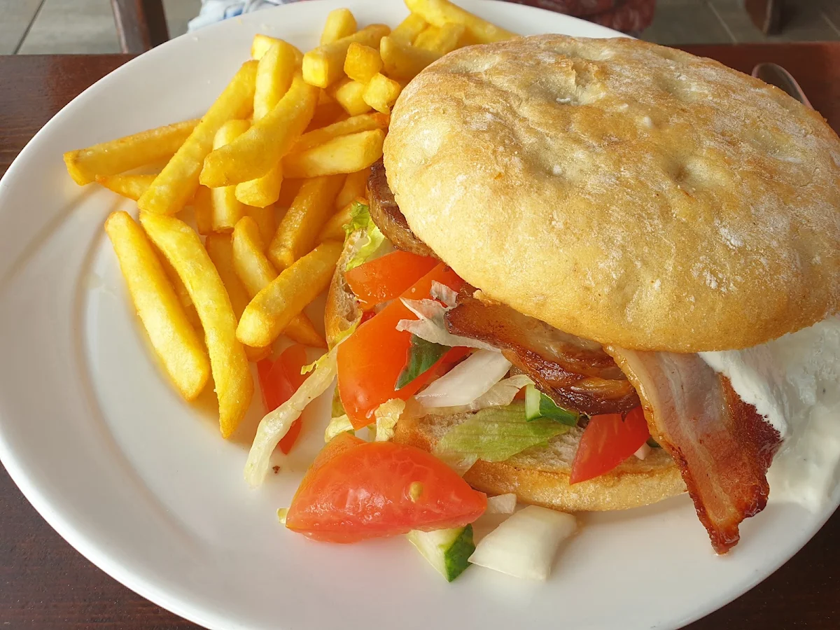 Patat Mit Burger