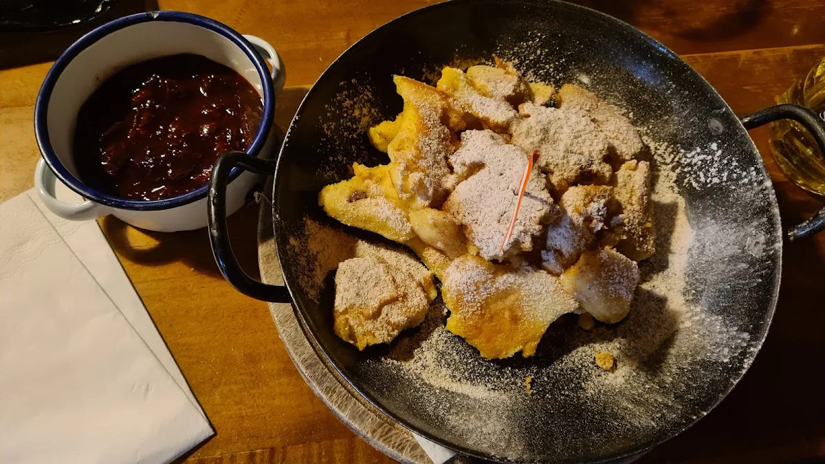 Kaiserschmarrn Mit Zwetschgenröster