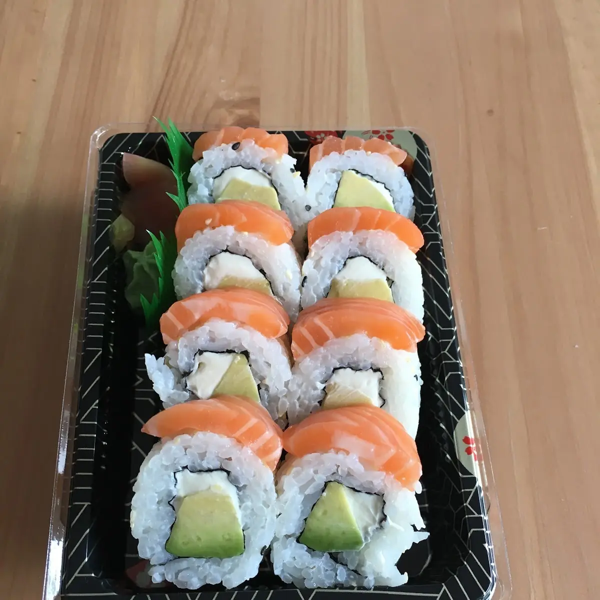 Sake Philadelphia Rolls