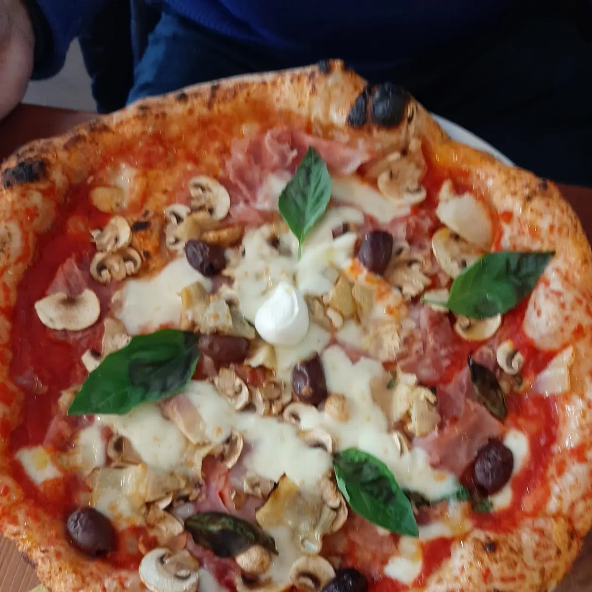 Pizza Capricciosa