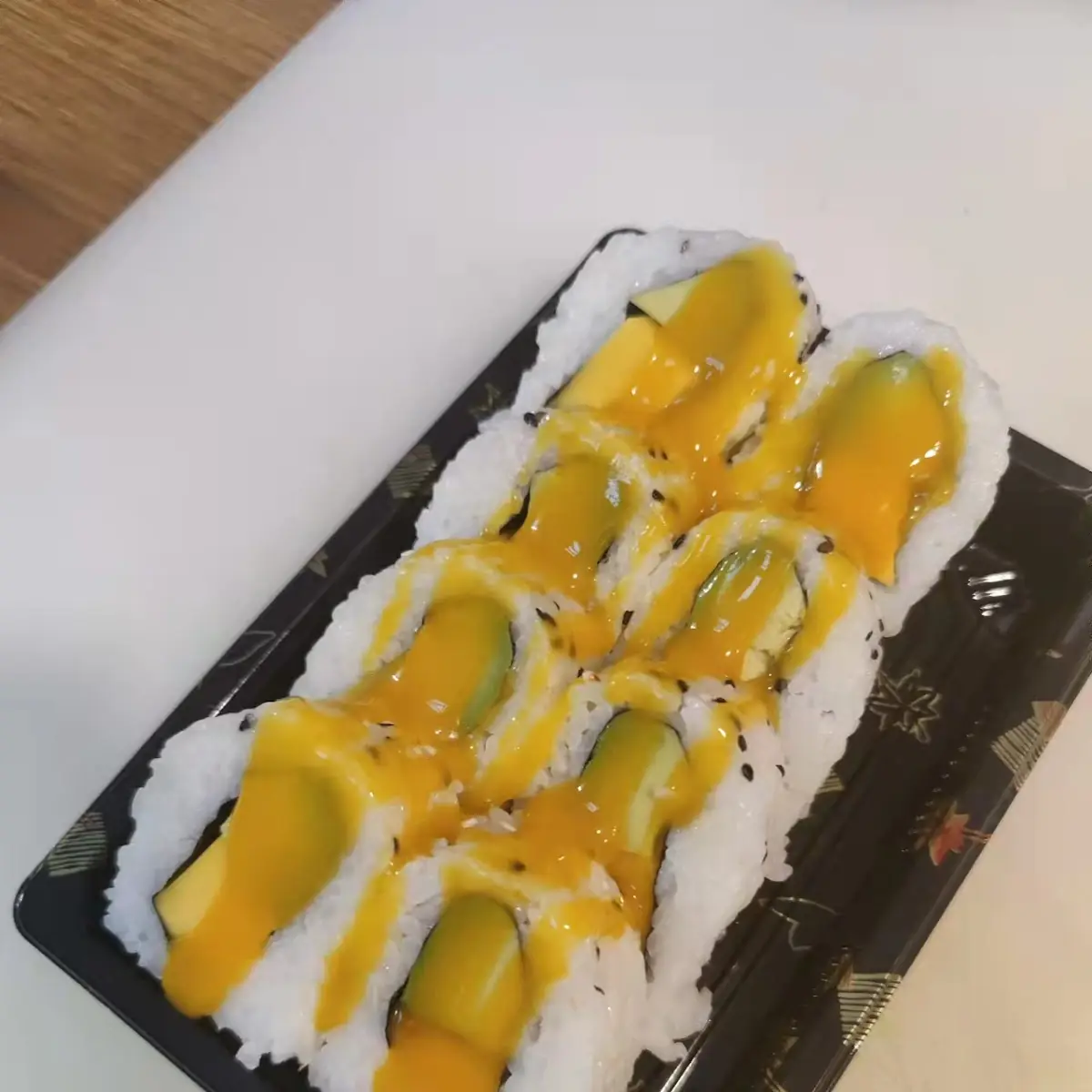 Chicken Avocado Maki (12 Stück)