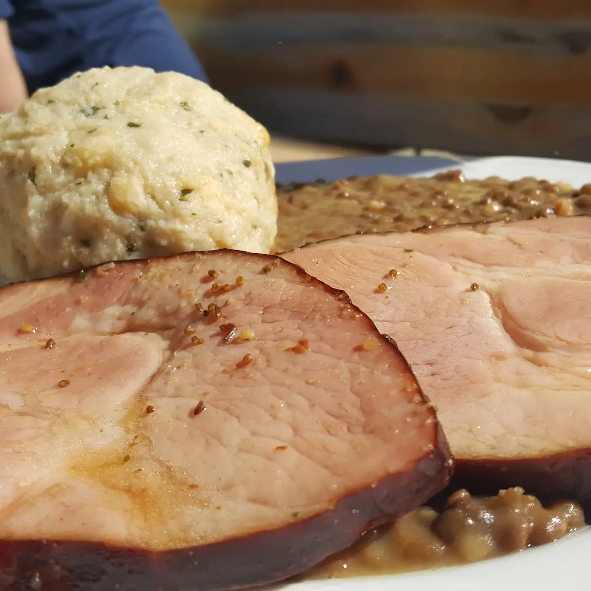 Linsen Mit Semmelknödel Und Geselchtem