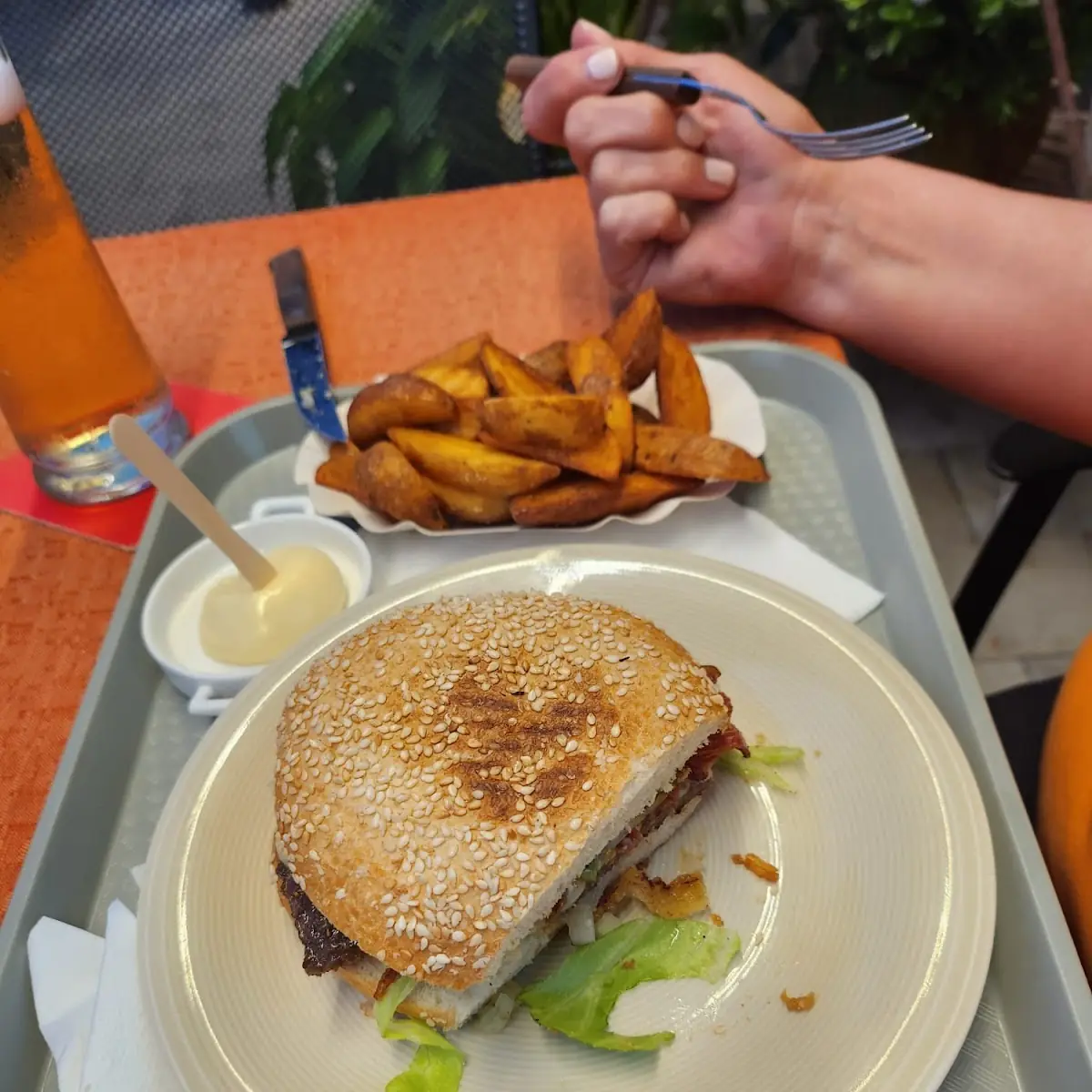 Westerncheesburger Mit Weedges
