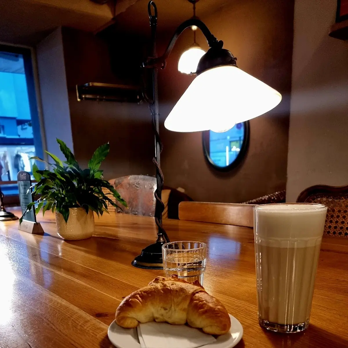 Chai Croissant
